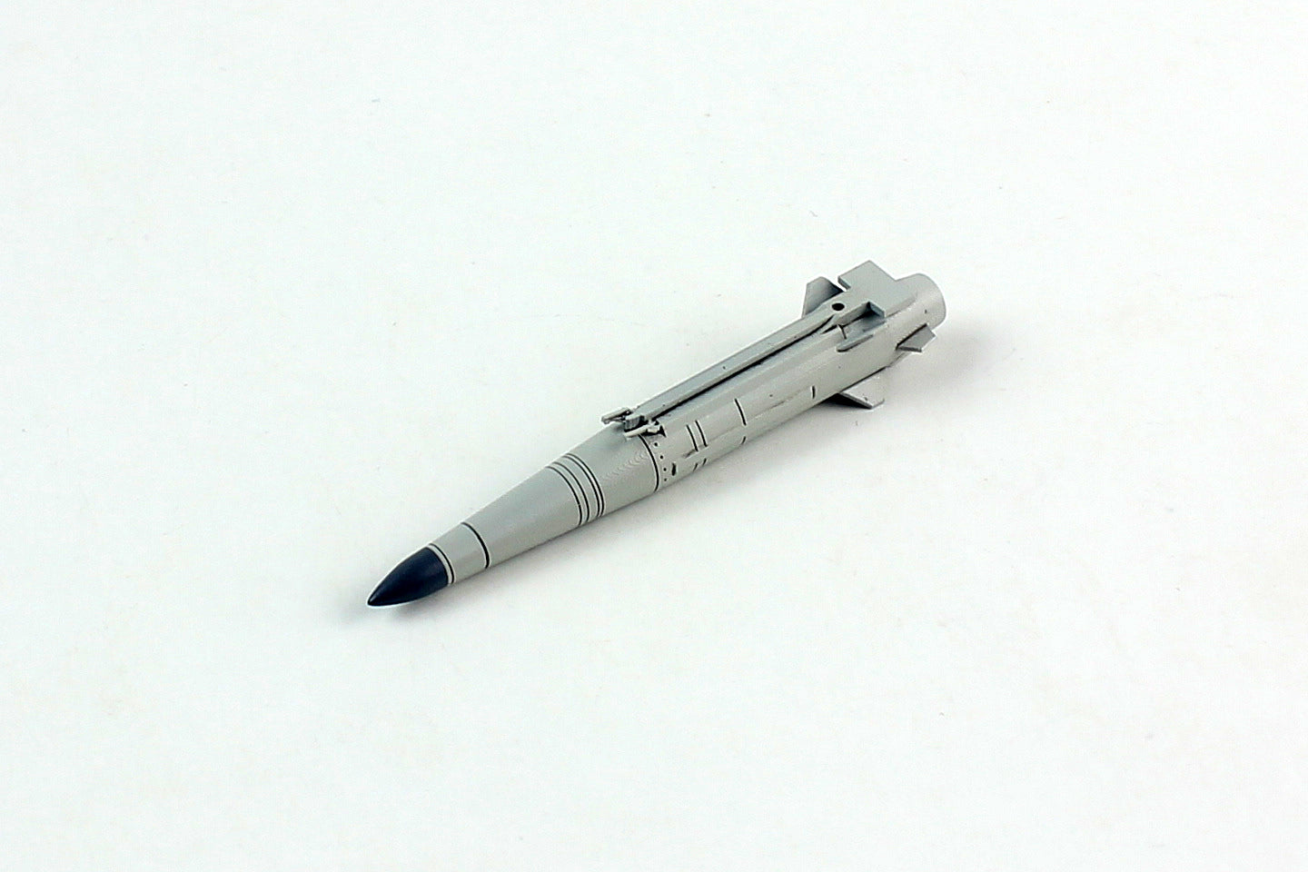 Kh-47M2 Kinzhal Air-Launched Missile/144 scale