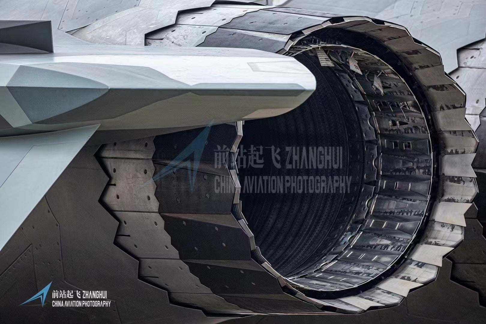 "Taihang" Engine Set for J-20 — 1/72 Scale
