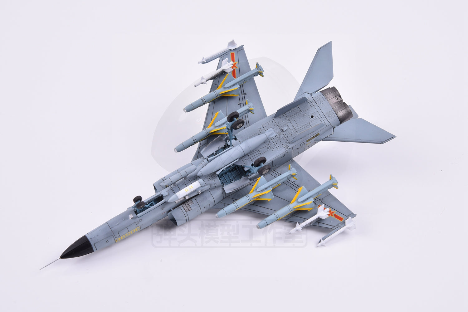 JH-7A "Flounder" Fighter-Bomber Model Kit — 1/144 Scale