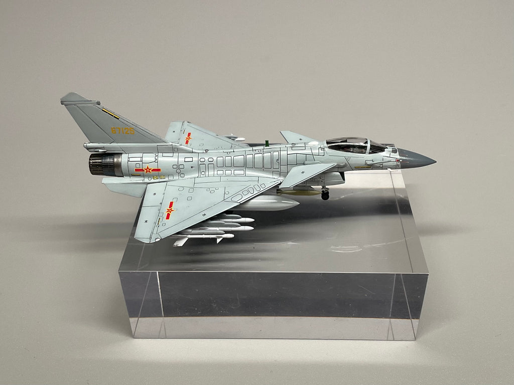 PLAAF J-10B Vigorous Dragon — 1/144 Scale Model Kit
