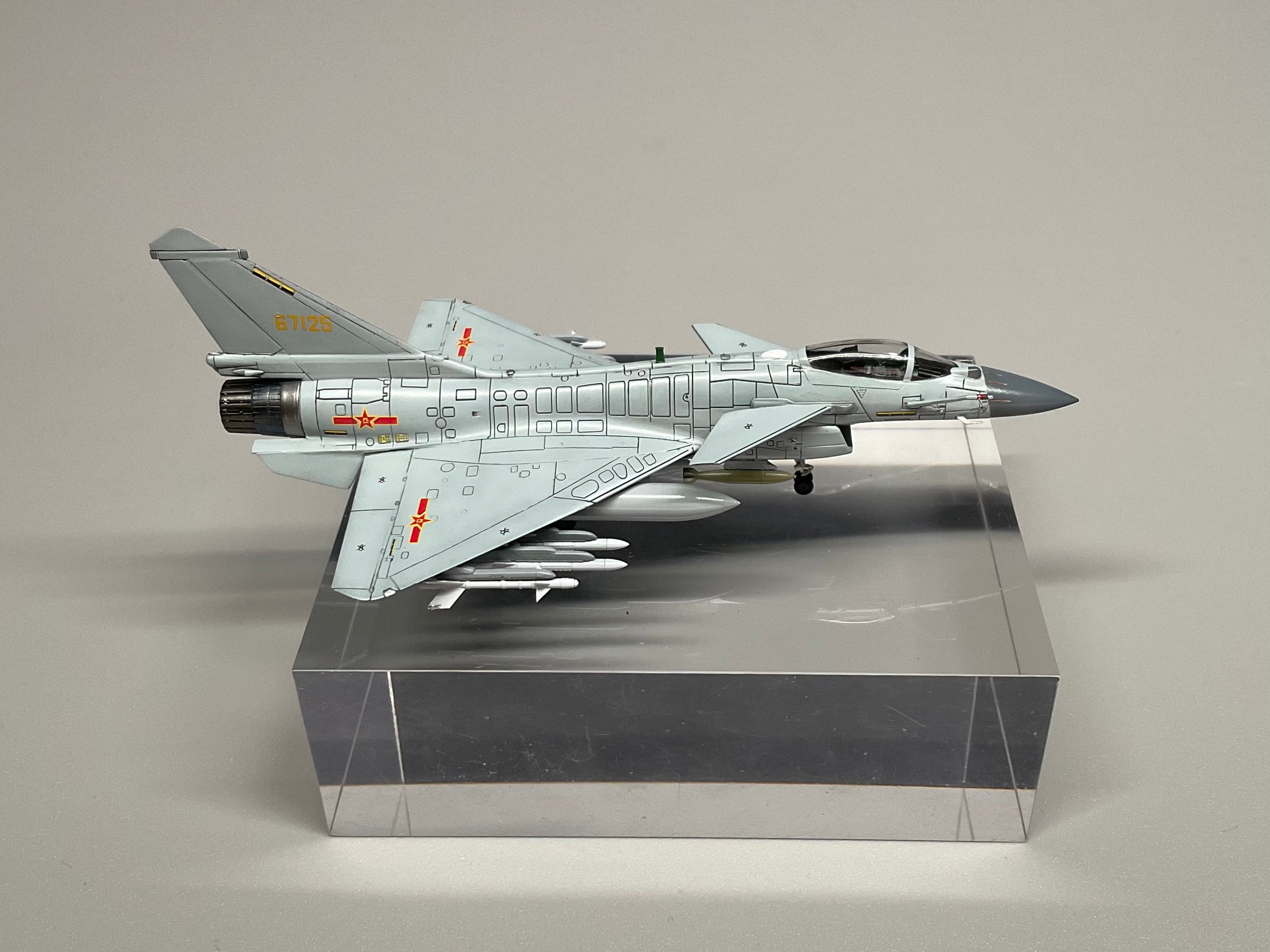 PLAAF J-10B Vigorous Dragon — 1/144 Scale Model Kit